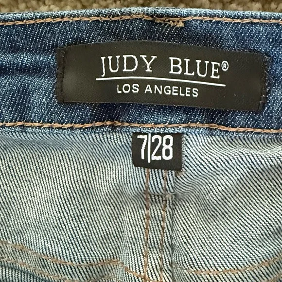 Judy Blue Flare Jeans with distressing and frayed hem - Picture 3 of 8